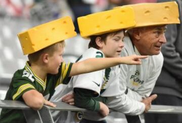 No estoy seguro de si son una familia de Green Bay o es que alguien ha abierto una caja de quesitos El Caser¨ªo...