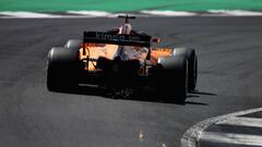 NORTHAMPTON, ENGLAND - JULY 07: Fernando Alonso of Spain driving the (14) McLaren F1 Team MCL33 Renault on track during final practice for the Formula One Grand Prix of Great Britain at Silverstone on July 7, 2018 in Northampton, England.  (Photo by Charles Coates/Getty Images)