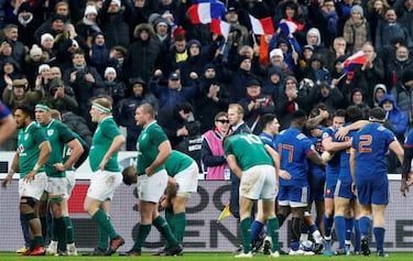 Sexton silences Stade de France with last gasp drop