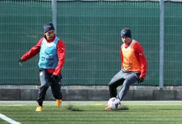 La Roja prepara dos equipos para Irán y Brasil