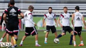 Carvajal vuelve al grupo