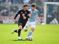Mar 22, 2026; New York, New York, USA; Inter Miami forward Lionel Messi (10) runs with the ball chased by New York City FC midfielder Jonathan Shore (32) during the second half at Yankee Stadium. Mandatory Credit: Mark Smith-Imagn Images