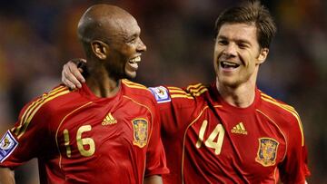 ALBACETE, SPAIN - SEPTEMBER 10: Marcos Senna (L) of Spain celebrates his goal with his teammate Xabier Alonso during the FIFA2010 World Cup Qualifying match between Spain and Armenia at the Carlos Belmonte Stadium on September 10, 2008 in Albacete, Spain. Spain won the match 4-0. (Photo by Jasper Juinen/Getty Images)