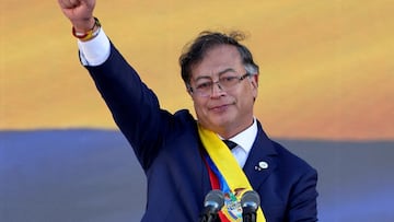 FILE PHOTO: Gustavo Petro gestures during his swearing-in ceremony at Plaza Bolivar, in Bogota, Colombia August 7, 2022. REUTERS/Luisa Gonzalez/File Photo