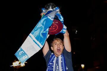 Sergio festeja el título de campeón de Segunda con el que el Leganés ha ascendido a Primera. 