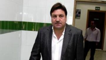 <b>RESIGNADO. </b>José Sepulcre tiene claro que el Martínez Valero tiene muy pocas opciones.