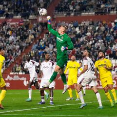 La pelea Iker y Jorgensen asegura el futuro de la portería amarilla