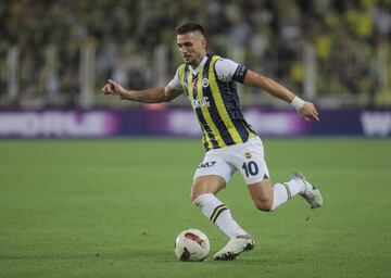 10.	Dusan Tadic (Ajax/Fenerbahce )