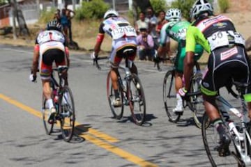 La Vuelta a Colombia sigue recorriendo las carreteras del país.