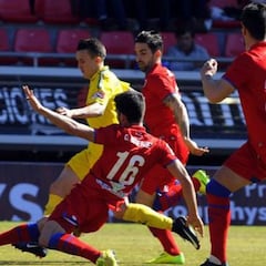 Pere Milla anota y amarga el carnaval del Cádiz