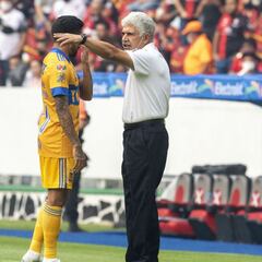 Tuca: “Exijo al jugador, pero lo respeto como ser humano”