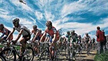 <b>DOMINIO HOLANDÉS. </b>El Rabobank controló la Amstel para Thomas Dekker y Óscar Freire, pero Damiano Cunego les quitó su carrera.