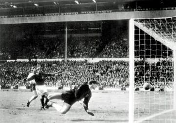 Pol¨¦mico 'gol fantasma' de Geoffrey Hurst en la final del Mundial de 1966 Inglaterra - Alemania.