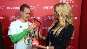 La sensual modelo rusa que premió a Ter Stegen tras la final