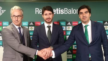 Víctor, presentado: "Rubén Castro va a jugar de delantero"