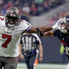 Which teams can clinch a playoff spot in Week 14 of the NFL?