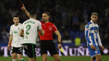 Mantilla fue expulsado por hacer una peineta a la afición del Depor