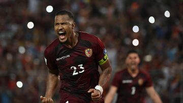 Salomón Rondón celebra el gol de Venezuela contra Paraguay.