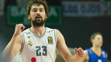 Sergio Lull, durante un partido contra el Khimki.