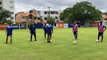 Millonarios entrena en la sede de Oriente Petrolero