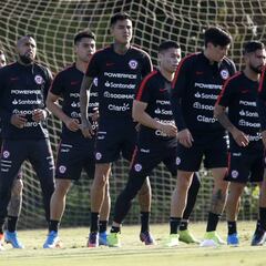 El DT que reconoció contactos con la Roja: "Sí, es cierto..."