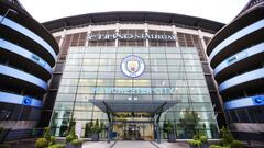 El Manchester City luce los colores de Cataluña como homenaje a las víctimas