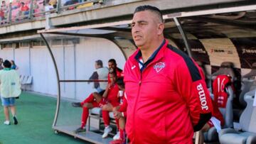 DT de Ñublense: "Es complicado jugar a las seis de la tarde"
