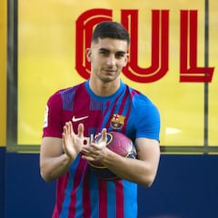 Xavi se la juega: ¡Torres y Araújo, titulares en la Supercopa!