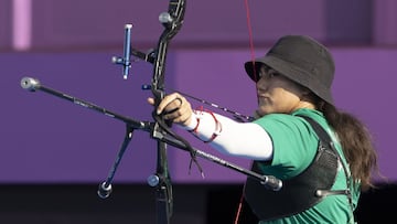 Alejandra Valencia durante el torneo de tiro con arco en Tokio 2020