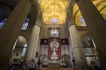 Virgen que se venera en la Capilla Real de la Catedral de Sevilla