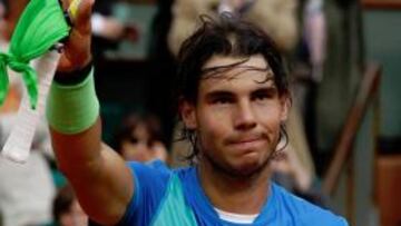 <b>ADELANTE. </b>Nadal saluda tras su triunfo.