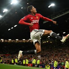 Varane salva el orgullo del United