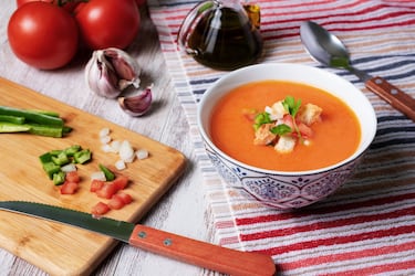 Mart¨ªn Berasategui revela el truco para tener el mejor gazpacho posible durante el verano y es mucho m¨¢s simple de lo que crees