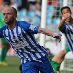 La Ponferradina mantendrá la base del ascenso en la Liga 1|2|3