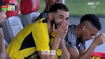 Benzema es viral por burlarse de un compañero: imposible evitarlo