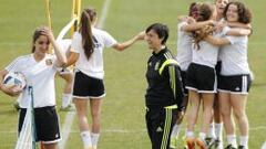 To&ntilde;a Is, la pasada semana en la Cuidad del F&uacute;tbol de Las Rozas. 