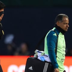 Edson Álvarez abandona por lesión el México vs Japón