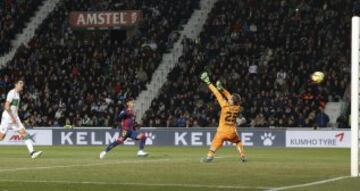 Neymar marca el 0-4.