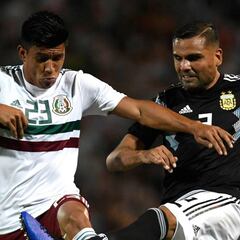 Mercado también se hace capitán en Argentina