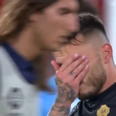 Es la cruda realidad de un descenso: las caras de los jugadores del Elche al confirmarse que bajan a Segunda