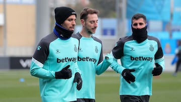 Cabrera, Calero y M&eacute;rida, en el entrenamiento de este jueves.