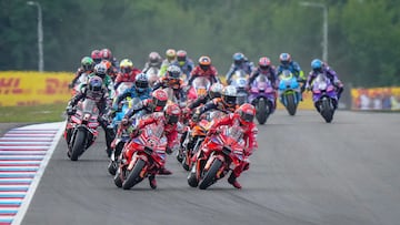 La parrilla de MotoGP, en pista.