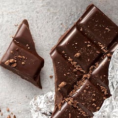 Cuidado con los dulces de Halloween: retiran del mercado dos famosas barras de chocolate por riesgo mortal de alérgenos