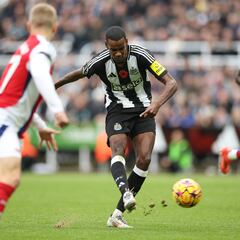 Alexander Isak se crece ante los rivales del Big Six en la Premier League