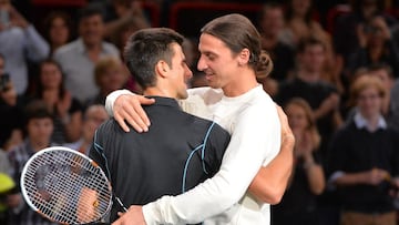 Ibrahimovic defiende a Djokovic