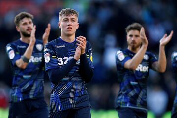 Leeds United del técnico Marcelo Bielsa cayó 4-2 ante los Derby County que son dirigidos por el exfutbolista Frank Lampard