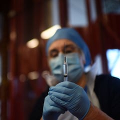 La solución de Pfizer contra Ómicron: tercera dosis frente a la nueva variante