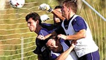 <B>UN TRABAJO CONOCIDO</B>. La plantilla se ha empleado a fondo en Isla Canela.