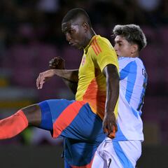 El jugador colombiano que podría unirse a Jhon Jader Durán en el Aston Villa para acabar la temporada