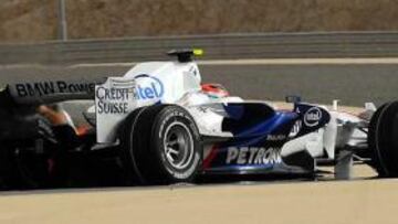 <b>EL POLACO, DE RÉCORD.</b>Robert Kubica, ha conseguido su primera ''pole'' de su carrera, estará acompañado en la primera fila por el brasileño Felipe Massa (Ferrari). En la segunda línea estarán el británico Lewis Hamilton (McLaren-Mercedes) y el finlandés Kimi Raikkonen (Ferrari), actual campeón mundial.